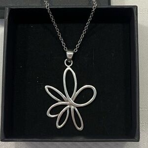 Metalsmiths Sterling Silver 925 necklace & whimsical flower pendant. Stamped.
